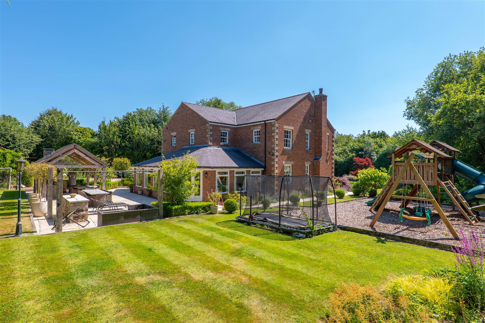 4 bed property in Whitegate Fold, Chorley